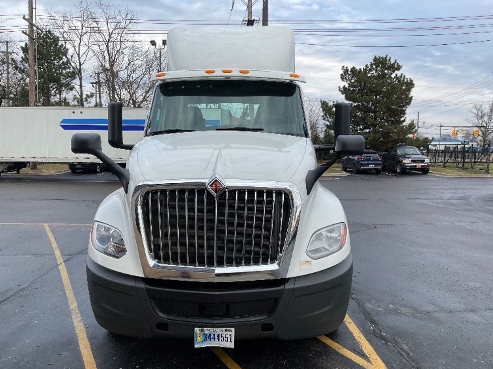 Day Cab Tractor-Heavy Duty Tractors-International-2018-LT625-Plymouth-MI-435,295\n\t\tmiles-$ 23,000 - Image 2