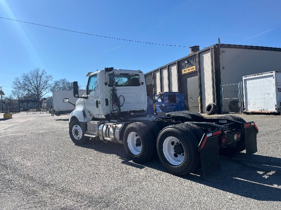 2018 International LT625 LT photo 5