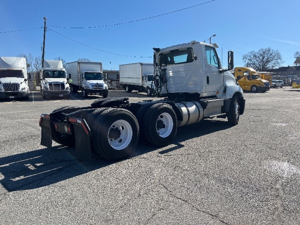 2018 International LT625 LT photo 6