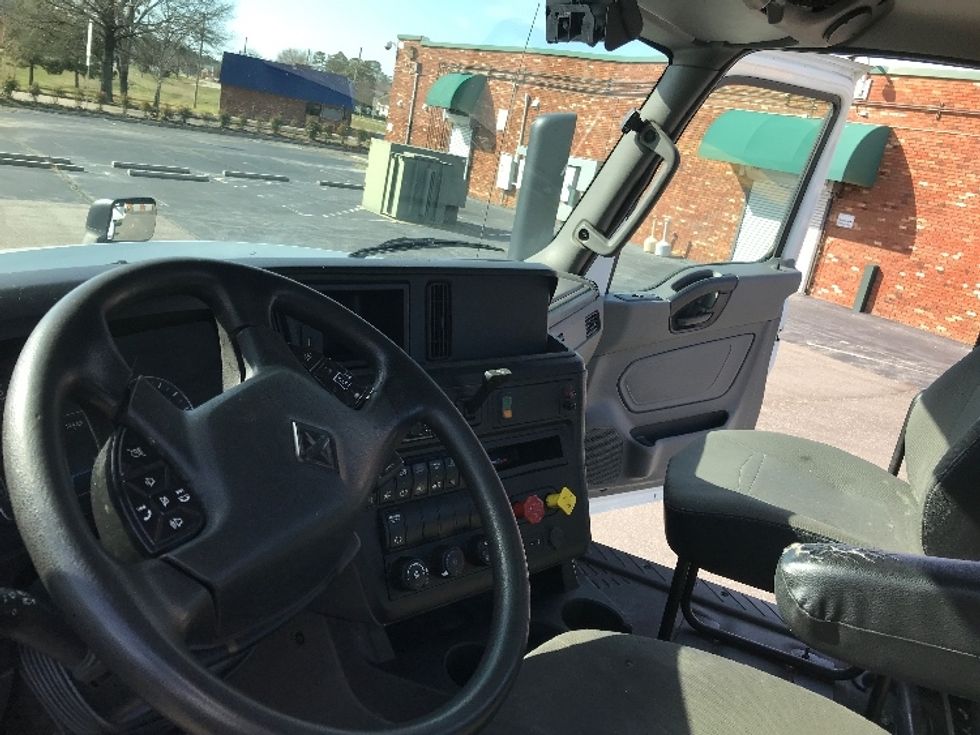 Day Cab Tractor-Heavy Duty Tractors-International-2018-LT625-Prince George-VA-285,172\n\t\tmiles-$ 24,500 - Image 10