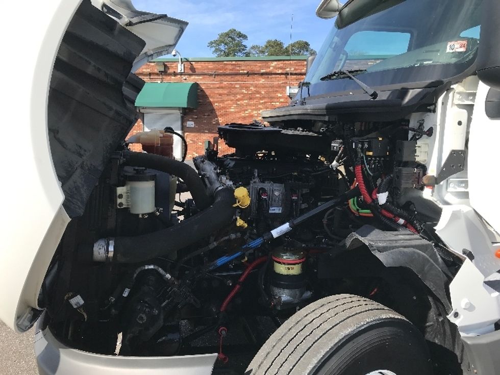 Day Cab Tractor-Heavy Duty Tractors-International-2018-LT625-Prince George-VA-285,172\n\t\tmiles-$ 24,500 - Image 16