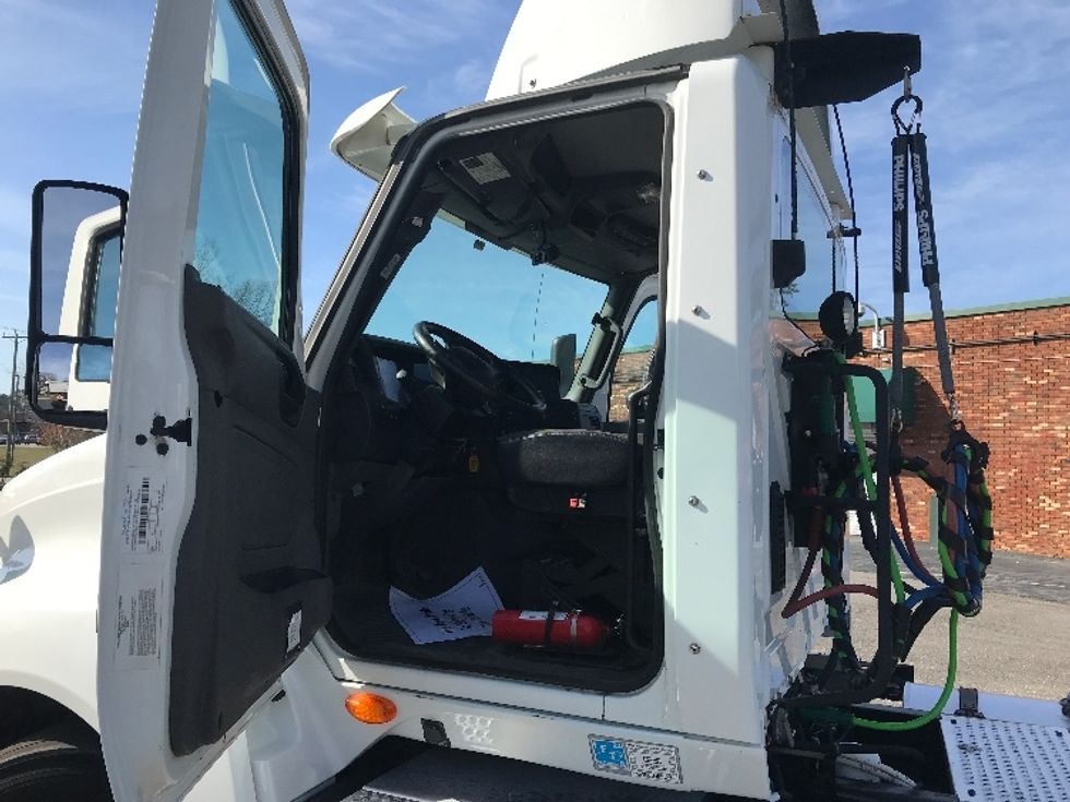 Day Cab Tractor-Heavy Duty Tractors-International-2018-LT625-Prince George-VA-285,172\n\t\tmiles-$ 24,500 - Image 9