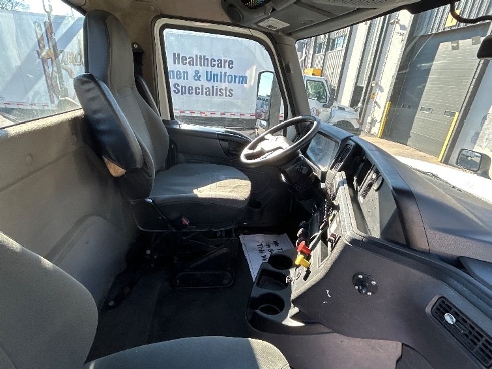 Day Cab Tractor-Heavy Duty Tractors-International-2018-LT625-Richmond-VA-298,898\n\t\tmiles-$ 28,750 - Image 13