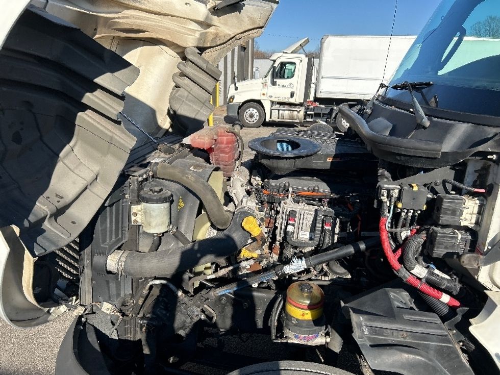 Day Cab Tractor-Heavy Duty Tractors-International-2018-LT625-Richmond-VA-298,898\n\t\tmiles-$ 28,750 - Image 15