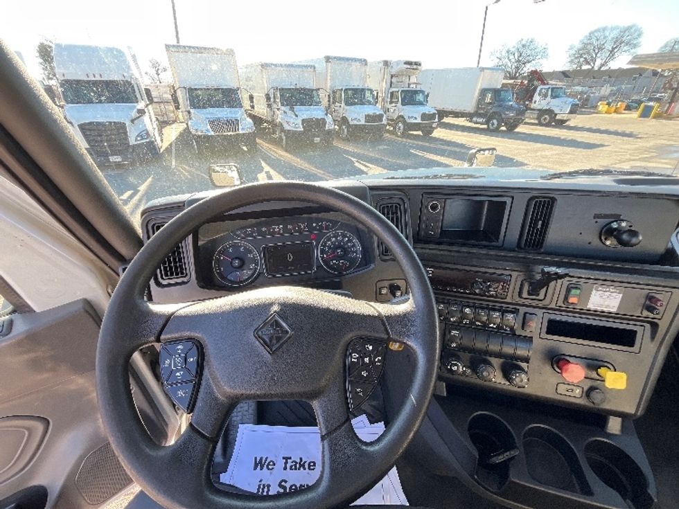 Day Cab Tractor-Heavy Duty Tractors-International-2018-LT625-Richmond-VA-333,735\n\t\tmiles-$ 28,750 - Image 11