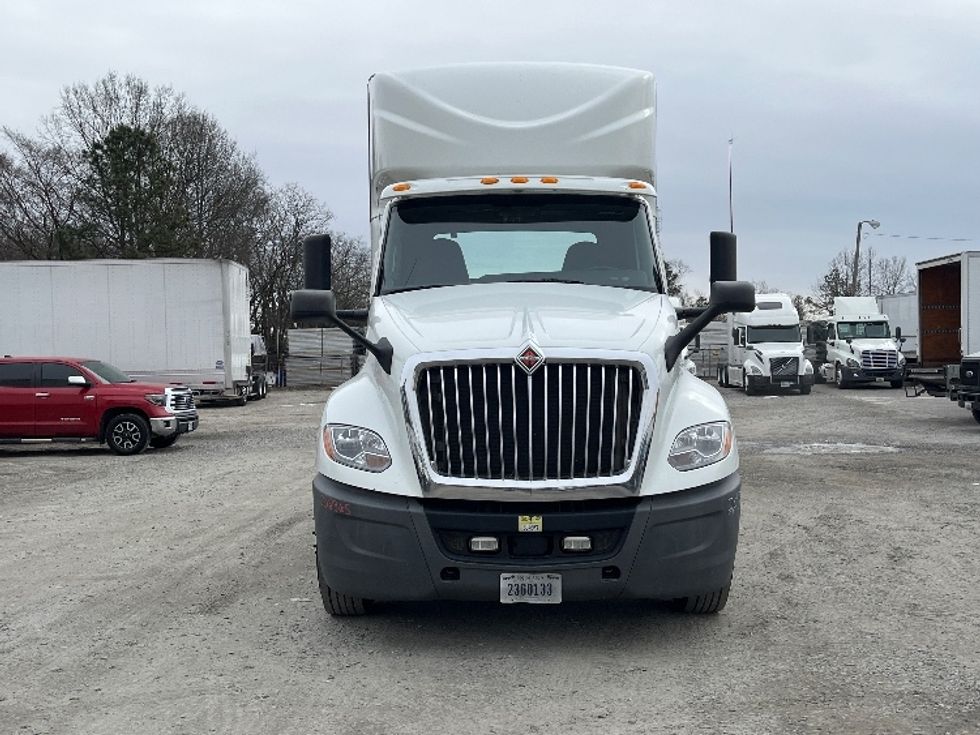 Day Cab Tractor-Heavy Duty Tractors-International-2018-LT625-Richmond-VA-336,030\n\t\tmiles-$ 31,500 - Image 2