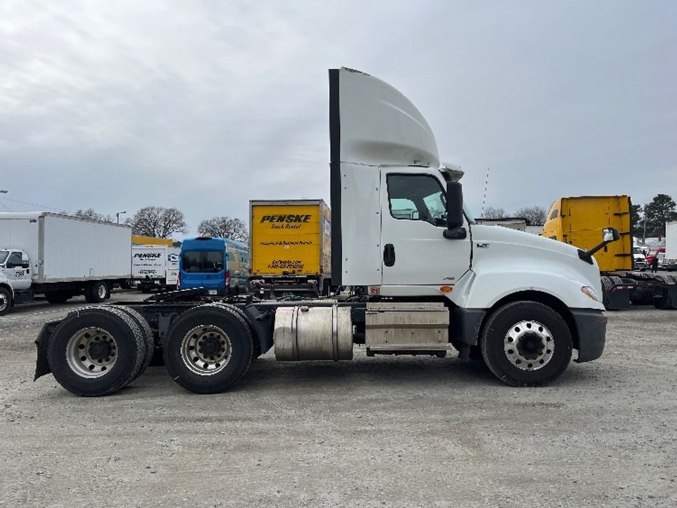 Day Cab Tractor-Heavy Duty Tractors-International-2018-LT625-Richmond-VA-336,030\n\t\tmiles-$ 31,500 - Image 8