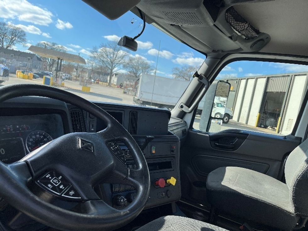 Day Cab Tractor-Heavy Duty Tractors-International-2018-LT625-Richmond-VA-368,822\n\t\tmiles-$ 28,750 - Image 10