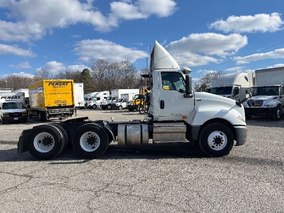 Day Cab Tractor-Heavy Duty Tractors-International-2018-LT625-Richmond-VA-368,822\n\t\tmiles-$ 28,750 - Image 8