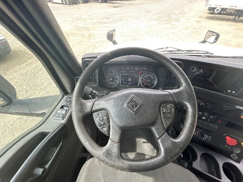 Day Cab Tractor-Heavy Duty Tractors-International-2018-LT625-Richmond-VA-378,514\n\t\tmiles-$ 24,500 - Image 11
