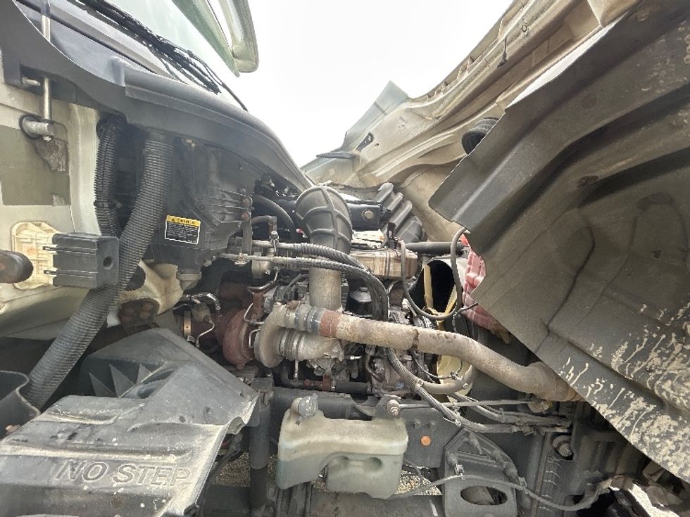 Day Cab Tractor-Heavy Duty Tractors-International-2018-LT625-Richmond-VA-378,514\n\t\tmiles-$ 24,500 - Image 15