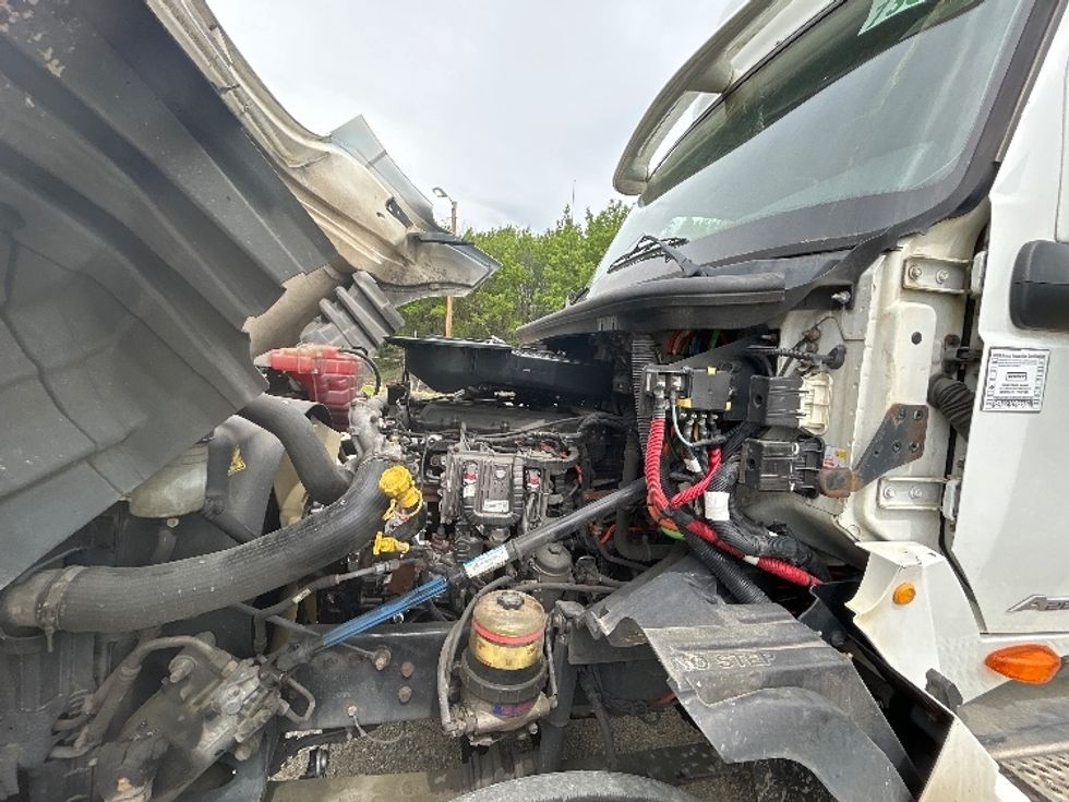 Day Cab Tractor-Heavy Duty Tractors-International-2018-LT625-Richmond-VA-378,514\n\t\tmiles-$ 24,500 - Image 16