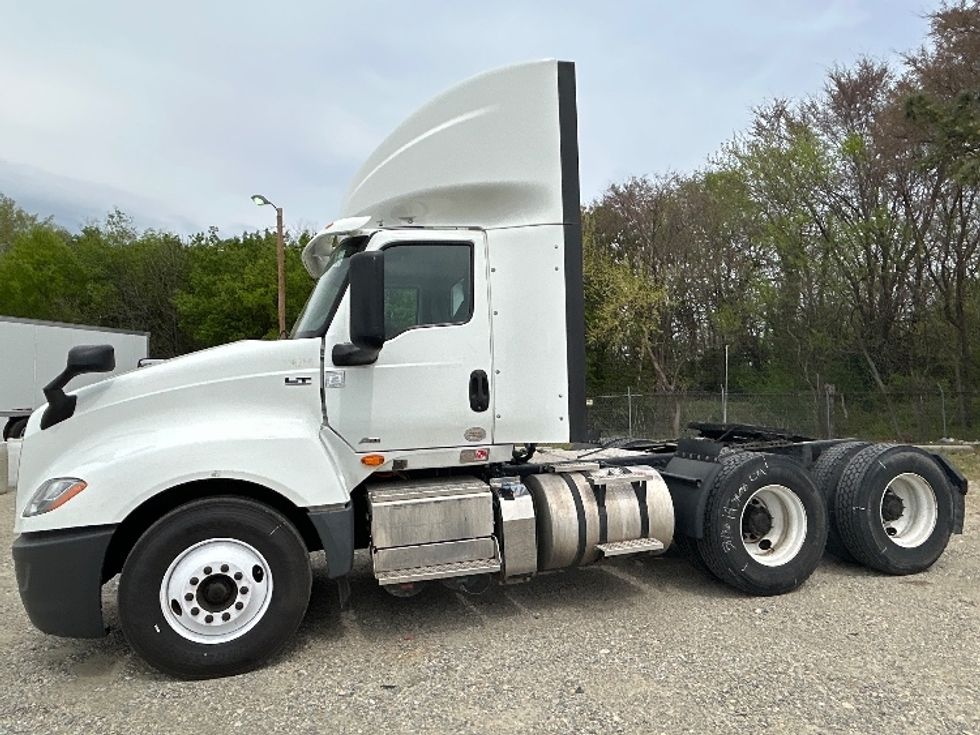 Day Cab Tractor-Heavy Duty Tractors-International-2018-LT625-Richmond-VA-378,514\n\t\tmiles-$ 24,500 - Image 4