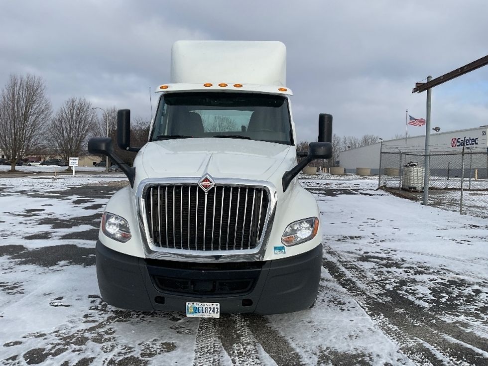 Day Cab Tractor-Heavy Duty Tractors-International-2018-LT625-Rochester-NY-290,589\n\t\tmiles-$ 25,250 - Image 2