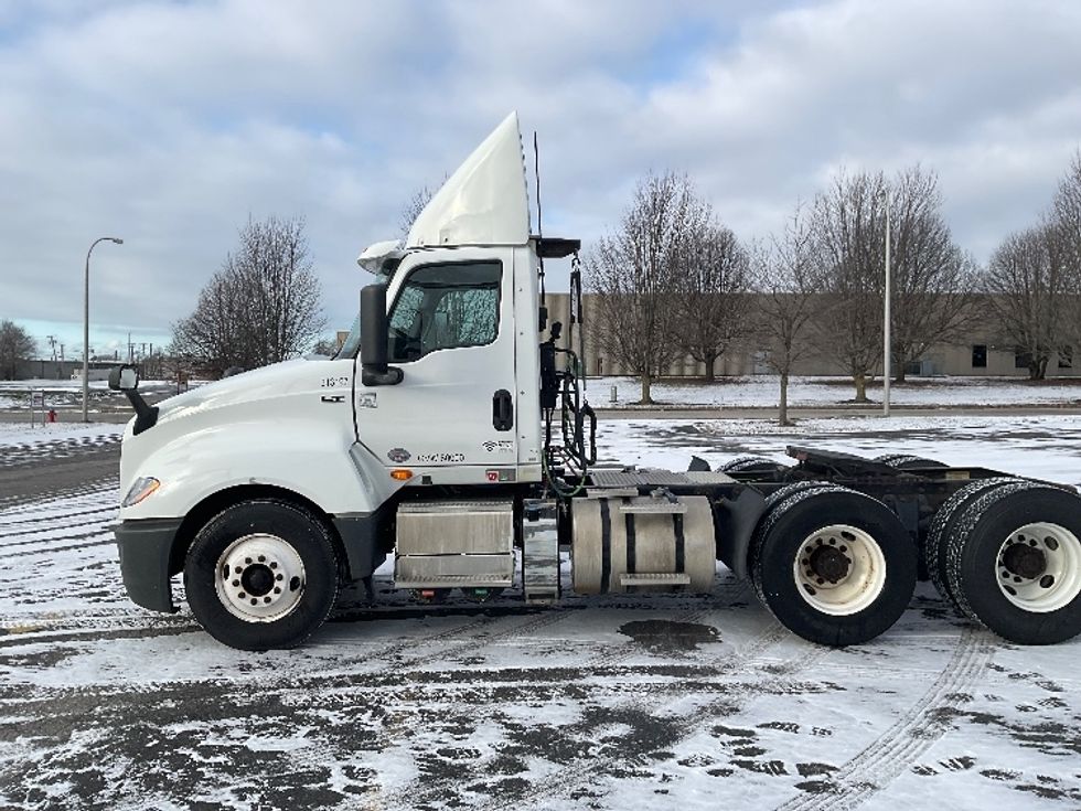 Day Cab Tractor-Heavy Duty Tractors-International-2018-LT625-Rochester-NY-290,589\n\t\tmiles-$ 25,250 - Image 4