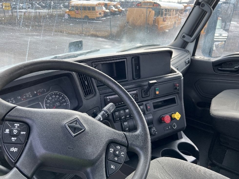 Day Cab Tractor-Heavy Duty Tractors-International-2018-LT625-Rochester-NY-404,200\n\t\tmiles-$ 21,750 - Image 10