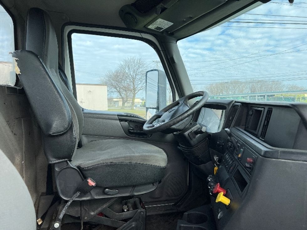 Day Cab Tractor-Heavy Duty Tractors-International-2018-LT625-Rochester-NY-404,200\n\t\tmiles-$ 21,750 - Image 14