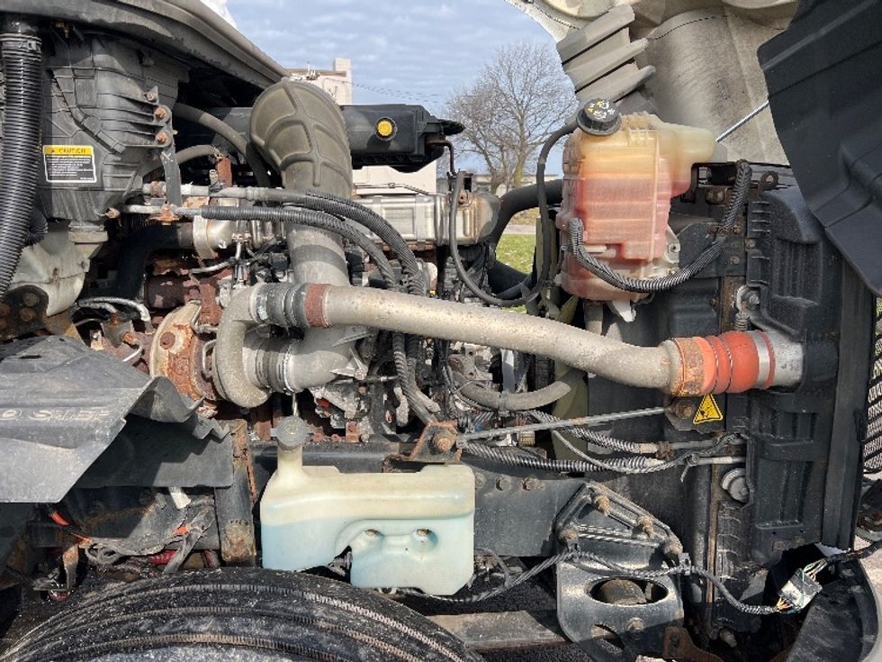 Day Cab Tractor-Heavy Duty Tractors-International-2018-LT625-Rochester-NY-404,200\n\t\tmiles-$ 21,750 - Image 15
