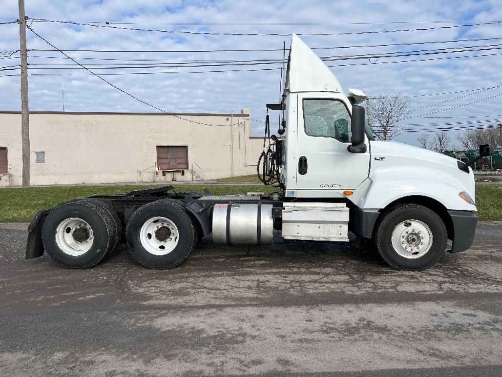 Day Cab Tractor-Heavy Duty Tractors-International-2018-LT625-Rochester-NY-404,200\n\t\tmiles-$ 21,750 - Image 8