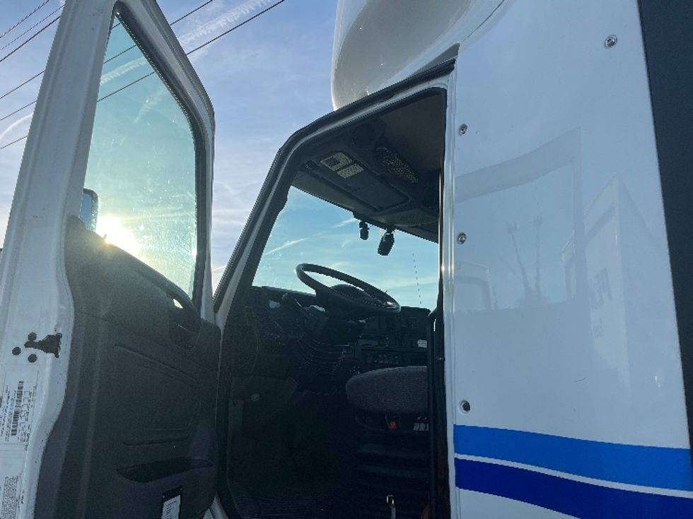 Day Cab Tractor-Heavy Duty Tractors-International-2018-LT625-Saginaw-MI-342,402\n\t\tmiles-$ 42,500 - Image 9