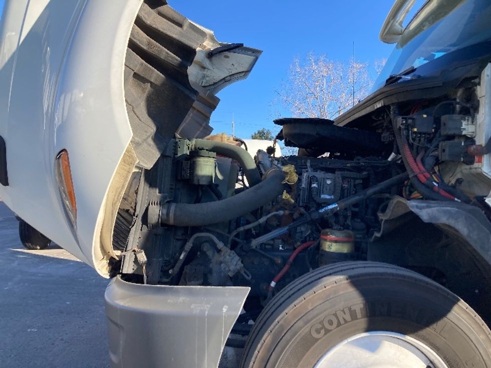 2018 International LT625 LT photo 13