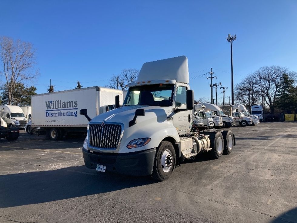 2018 International LT625 LT photo 3