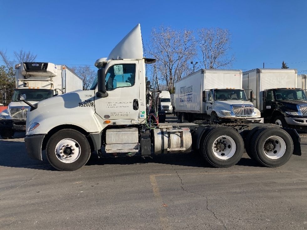 2018 International LT625 LT photo 4