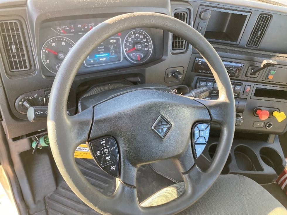 Day Cab Tractor-Heavy Duty Tractors-International-2018-LT625-Saginaw-MI-522,897\n\t\tmiles-$ 21,750 - Image 11