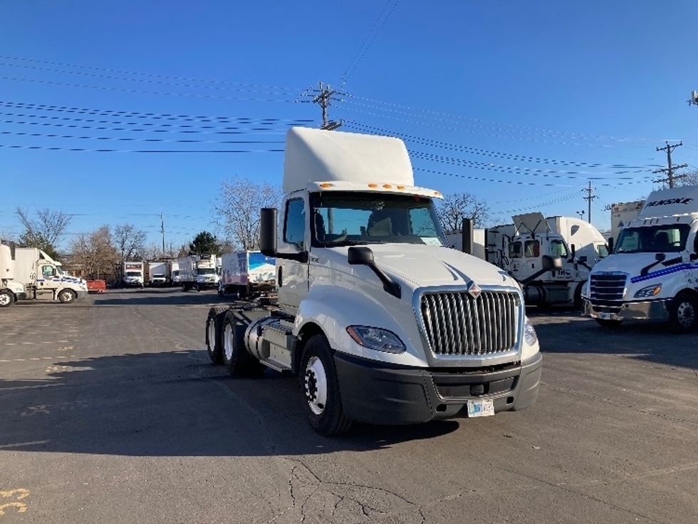 Day Cab Tractor-Heavy Duty Tractors-International-2018-LT625-Saginaw-MI-522,897\n\t\tmiles-$ 21,750 - Image 3