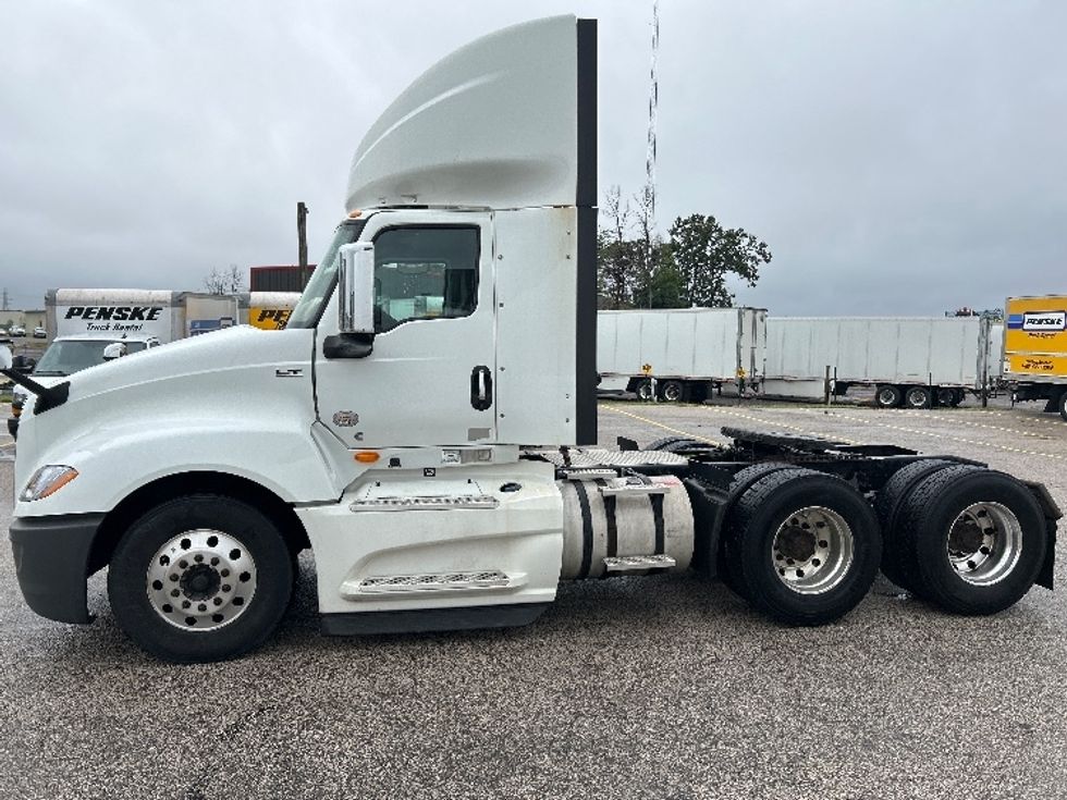2018 International LT625 LT photo 4