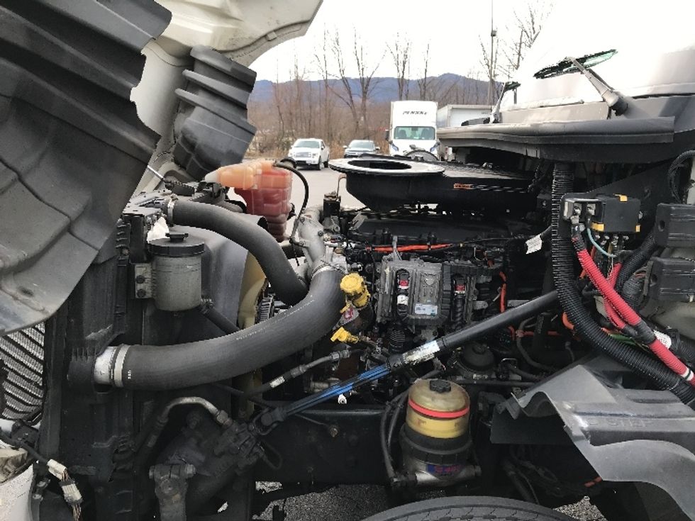 Day Cab Tractor-Heavy Duty Tractors-International-2018-LT625-Salem-VA-403,821\n\t\tmiles-$ 26,000 - Image 16