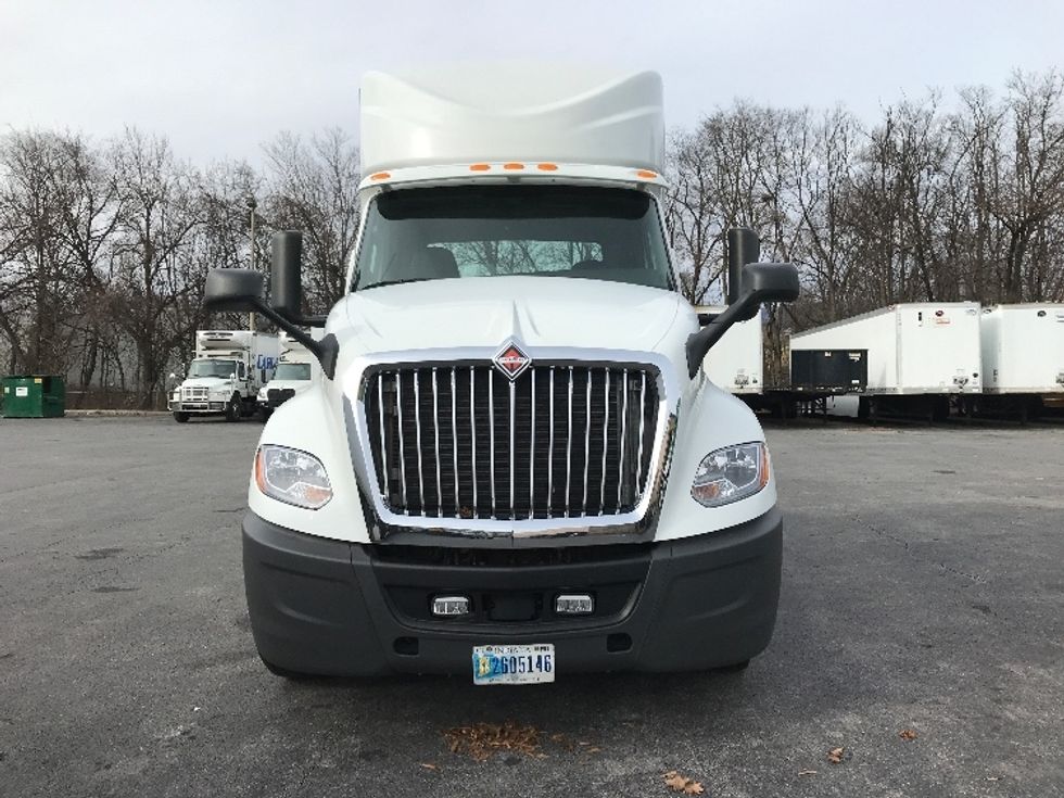Day Cab Tractor-Heavy Duty Tractors-International-2018-LT625-Salem-VA-403,821\n\t\tmiles-$ 26,000 - Image 2