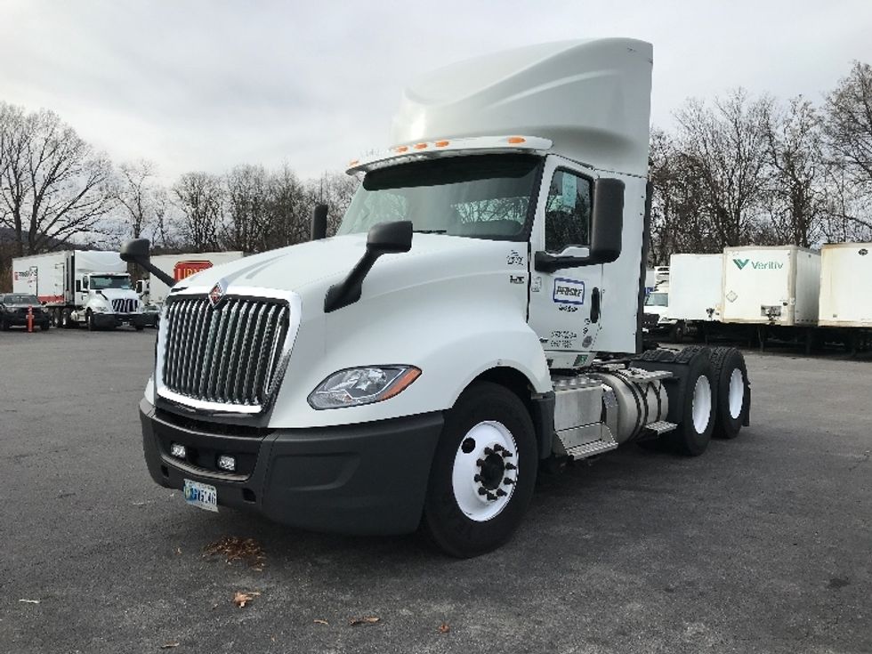 Day Cab Tractor-Heavy Duty Tractors-International-2018-LT625-Salem-VA-403,821\n\t\tmiles-$ 26,000 - Image 3