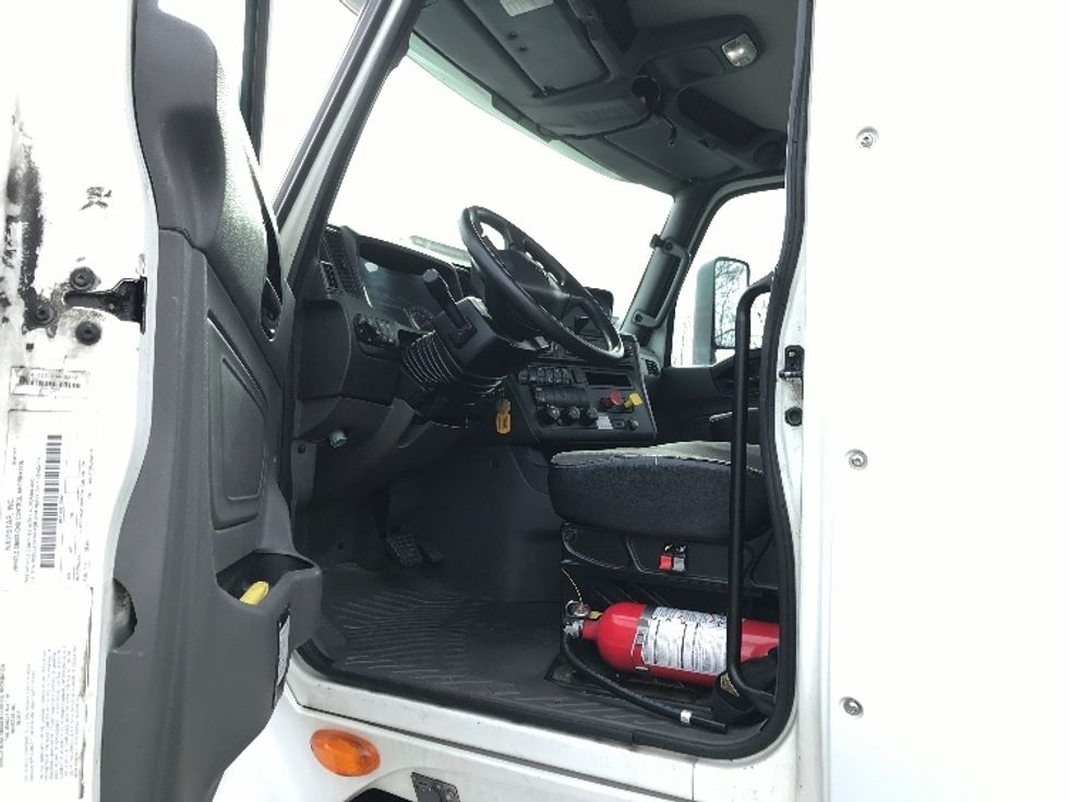 Day Cab Tractor-Heavy Duty Tractors-International-2018-LT625-Salem-VA-403,821\n\t\tmiles-$ 26,000 - Image 9