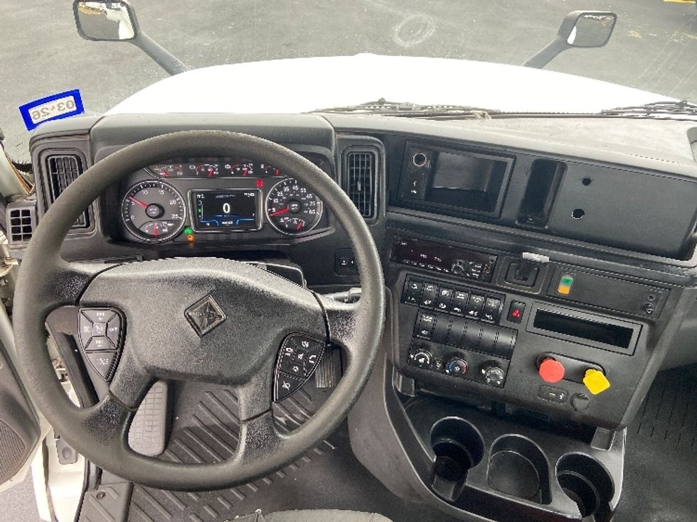 Day Cab Tractor-Heavy Duty Tractors-International-2018-LT625-San Antonio-TX-238,750\n\t\tmiles-$ 25,000 - Image 11
