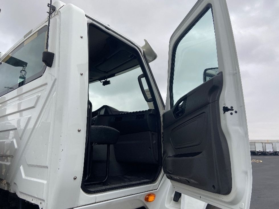 Day Cab Tractor-Heavy Duty Tractors-International-2018-LT625-San Antonio-TX-238,750\n\t\tmiles-$ 25,000 - Image 12