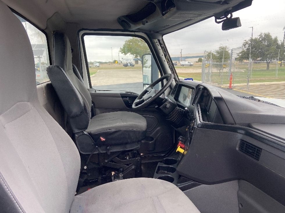 Day Cab Tractor-Heavy Duty Tractors-International-2018-LT625-San Antonio-TX-238,750\n\t\tmiles-$ 25,000 - Image 14