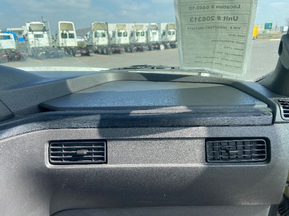 Day Cab Tractor-Heavy Duty Tractors-International-2018-LT625-San Antonio-TX-459,504\n\t\tmiles-$ 22,000 - Image 13