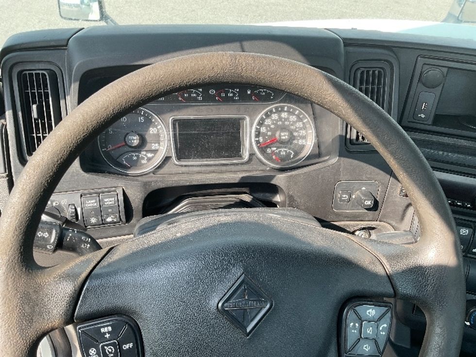 Day Cab Tractor-Heavy Duty Tractors-International-2018-LT625-South Bend-IN-367,988\n\t\tmiles-$ 27,000 - Image 10