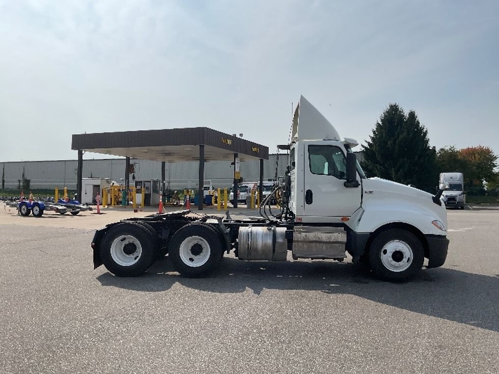Day Cab Tractor-Heavy Duty Tractors-International-2018-LT625-South Bend-IN-367,988\n\t\tmiles-$ 27,000 - Image 8