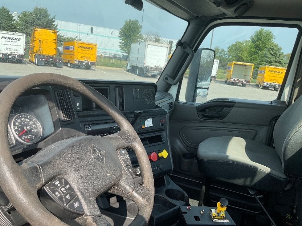 Day Cab Tractor-Heavy Duty Tractors-International-2018-LT625-South Bend-IN-367,988\n\t\tmiles-$ 27,000 - Image 9