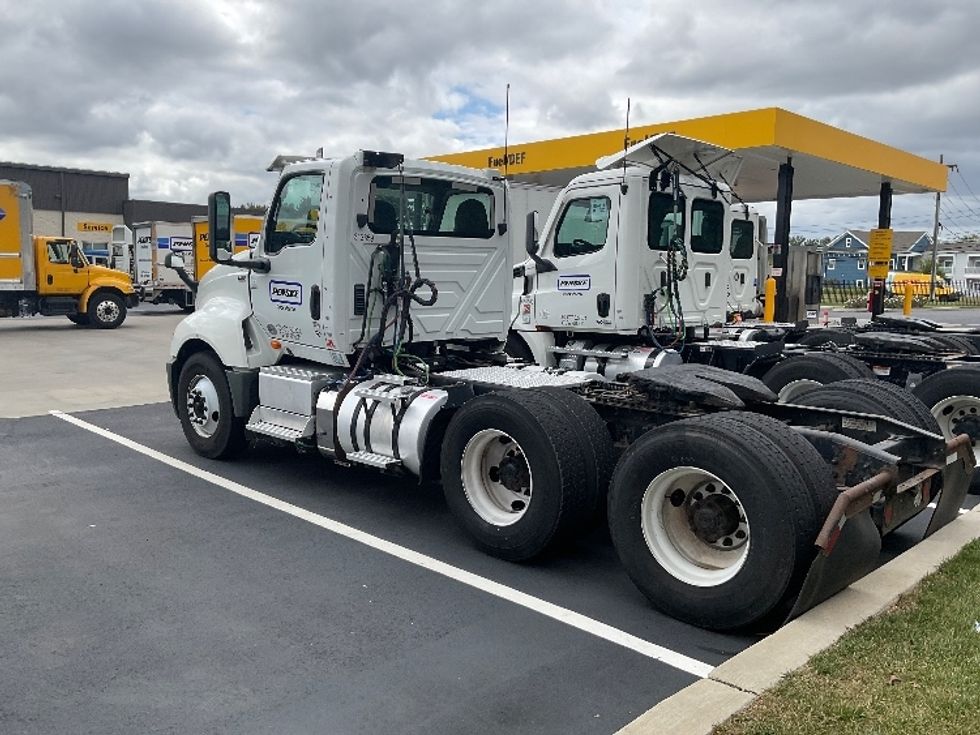 Day Cab Tractor-Heavy Duty Tractors-International-2018-LT625-South Plainfield-NJ-381,667\n\t\tmiles-$ 25,250 - Image 5