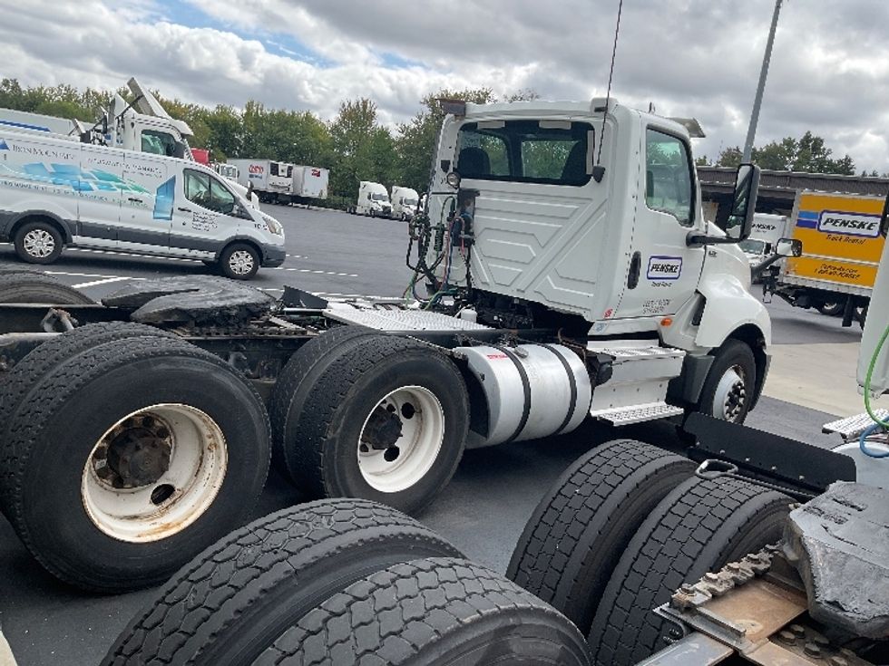 Day Cab Tractor-Heavy Duty Tractors-International-2018-LT625-South Plainfield-NJ-381,667\n\t\tmiles-$ 25,250 - Image 8
