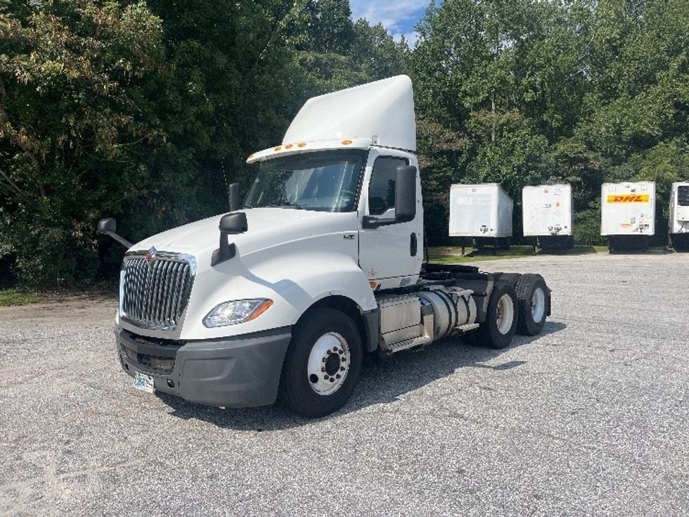 Day Cab Tractor-Heavy Duty Tractors-International-2018-LT625-Spartanburg-SC-395,717\n\t\tmiles-$ 25,500 - Image 1