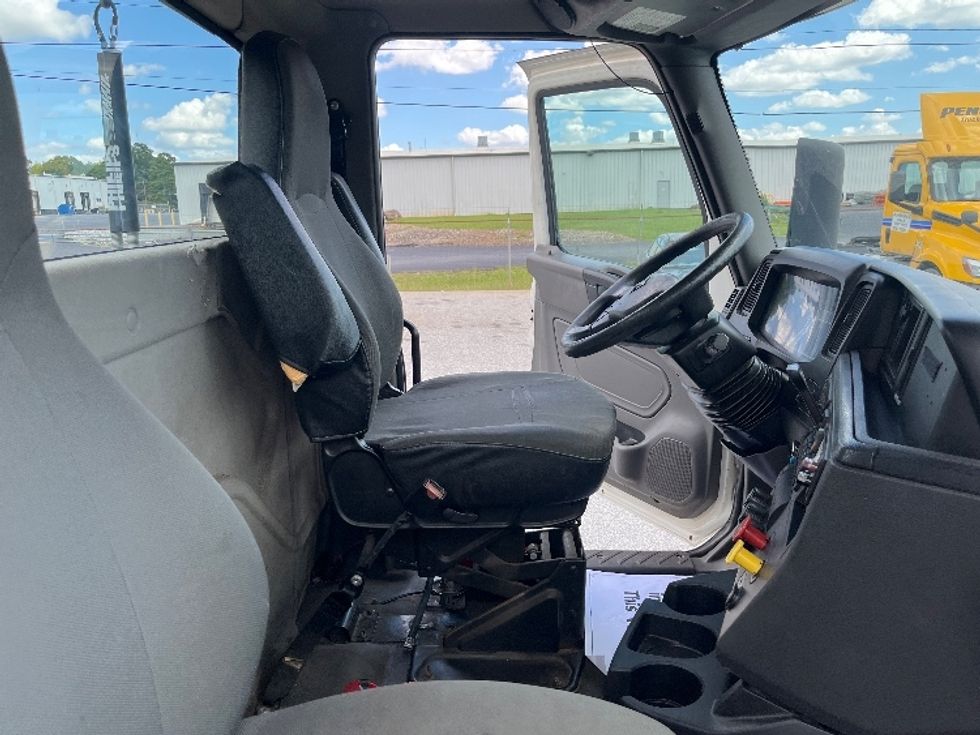 Day Cab Tractor-Heavy Duty Tractors-International-2018-LT625-Spartanburg-SC-395,717\n\t\tmiles-$ 25,500 - Image 13