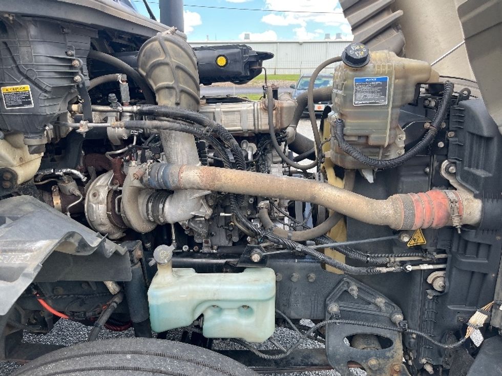 Day Cab Tractor-Heavy Duty Tractors-International-2018-LT625-Spartanburg-SC-395,717\n\t\tmiles-$ 25,500 - Image 14