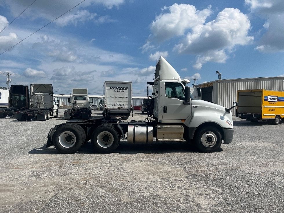 Day Cab Tractor-Heavy Duty Tractors-International-2018-LT625-Spartanburg-SC-395,717\n\t\tmiles-$ 25,500 - Image 7