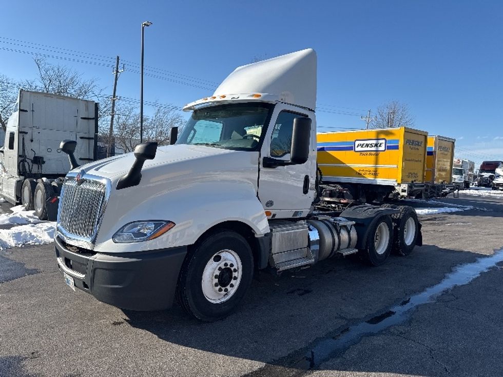 Day Cab Tractor-Heavy Duty Tractors-International-2018-LT625-Springfield-MO-243,410\n\t\tmiles-$ 25,000 - Image 3
