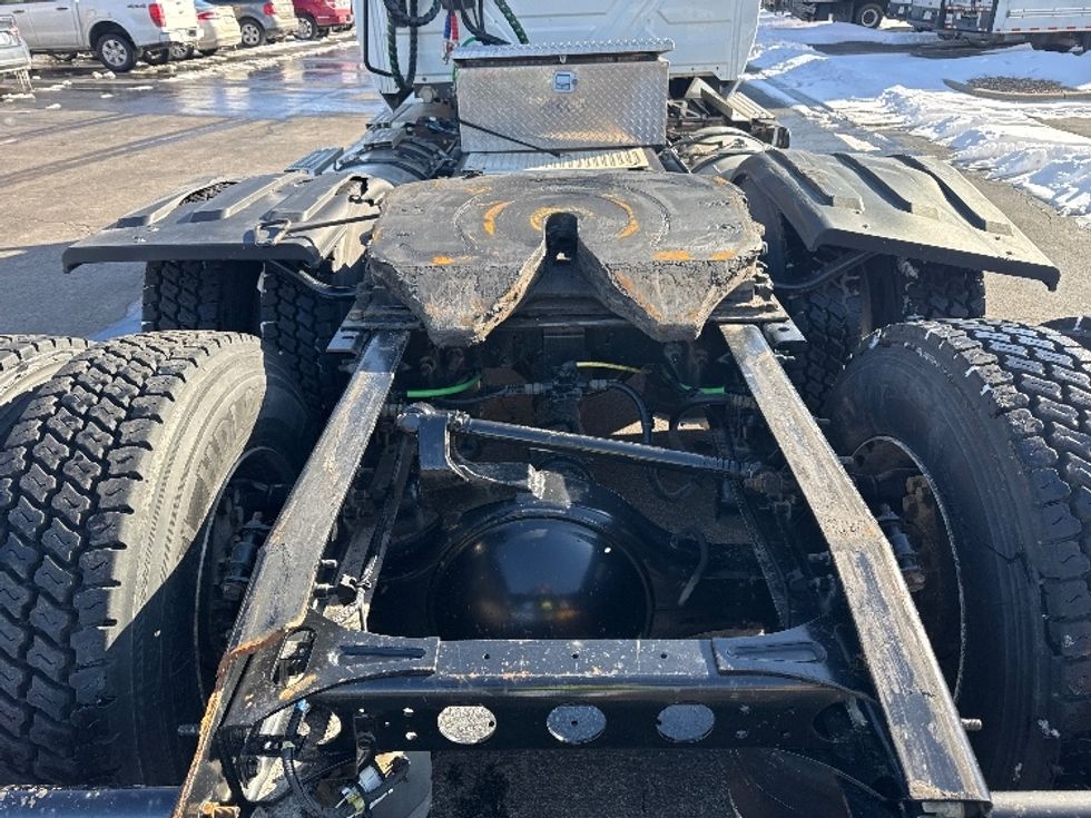 Day Cab Tractor-Heavy Duty Tractors-International-2018-LT625-Springfield-MO-243,410\n\t\tmiles-$ 25,000 - Image 6