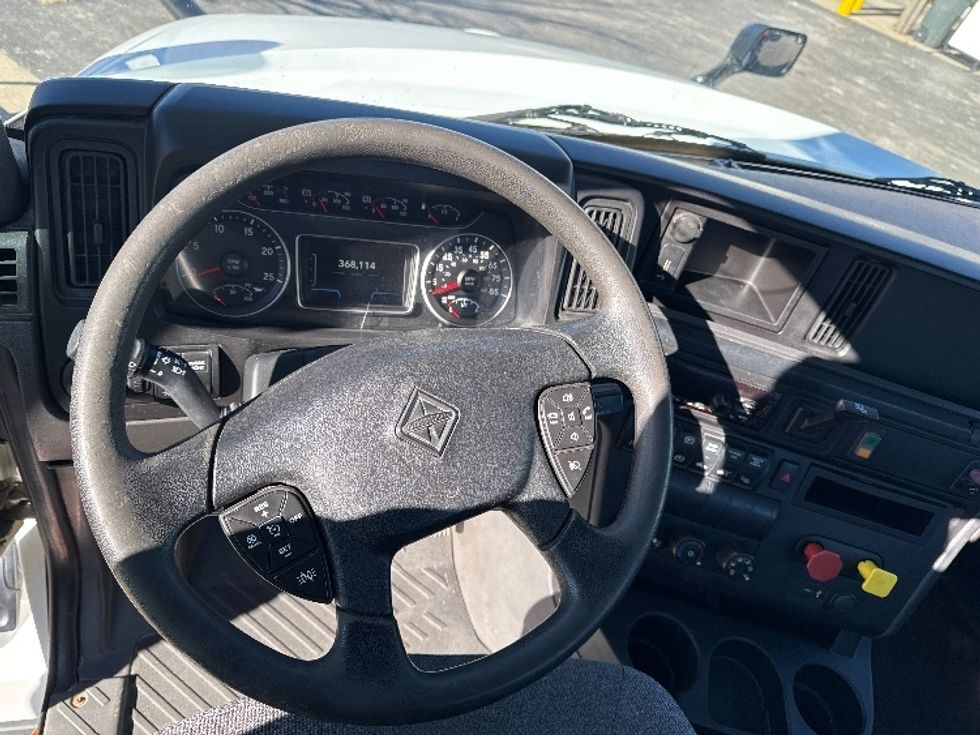Day Cab Tractor-Heavy Duty Tractors-International-2018-LT625-Springfield-MO-367,646\n\t\tmiles-$ 29,500 - Image 11